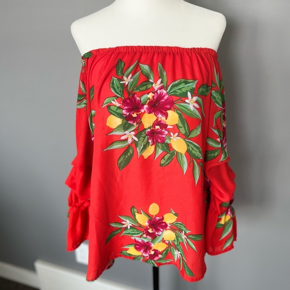 Off the shoulder top - Picture 1 of 4